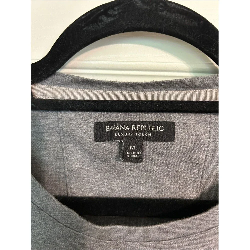 BANANA REPUBLIC Men's Gray Heather Short Sleeve Crewneck T-Shirt Luxury Touch